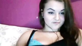 Nice Young Girl Show Tits