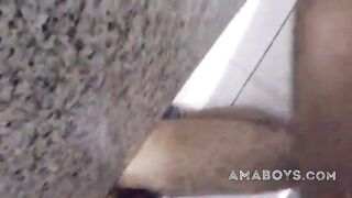 handjob for a stranger at a public restroom banheiro