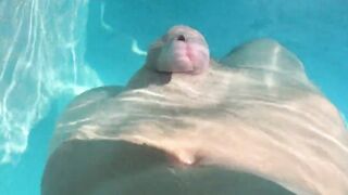 Hands free cumshot swimming pool